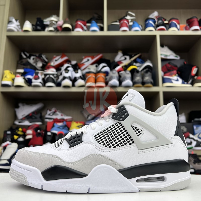 AIR JORDAN 4 RETRO "Military Black"