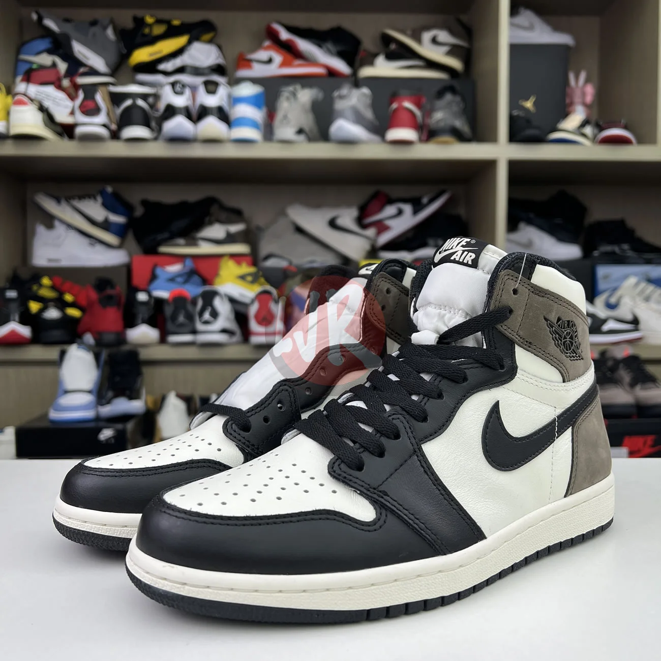 Air Jordan 1 Retro High Dark Mocha 555088 105 Ljr Sneakers (11) - www.bc-ljr.net