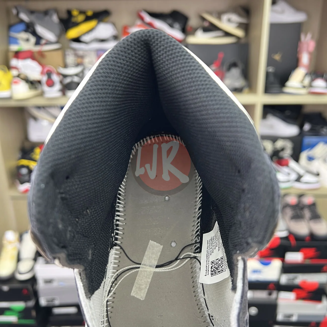 Air Jordan 1 Retro High Dark Mocha 555088 105 Ljr Sneakers (4) - www.bc-ljr.net