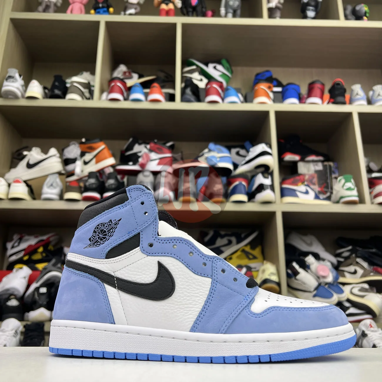 Air Jordan 1 Retro High Og University Blue 555088 134 Ljr Sneakers (1) - www.bc-ljr.net