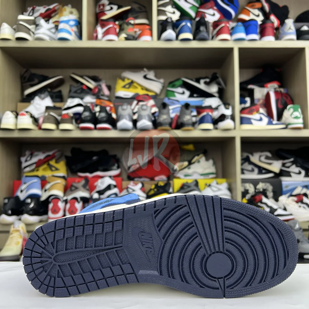 Air Jordan 1 Retro High Obsidian University Blue 555088 140 Ljr Sneakers (6) - www.bc-ljr.net